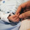 Comment prendre la température d’un bébé avec un thermomètre ?