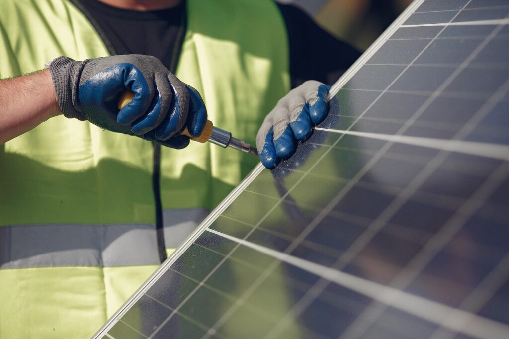 Conseils pour choisir un pro de l’énergie solaire et renouvelable