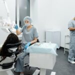Comment bien choisir une clinique d’implantologie dentaire au Portugal