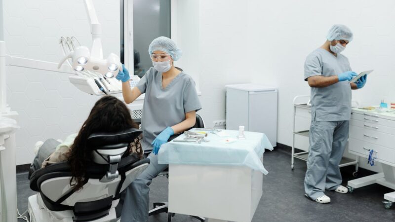 Comment bien choisir une clinique d’implantologie dentaire au Portugal